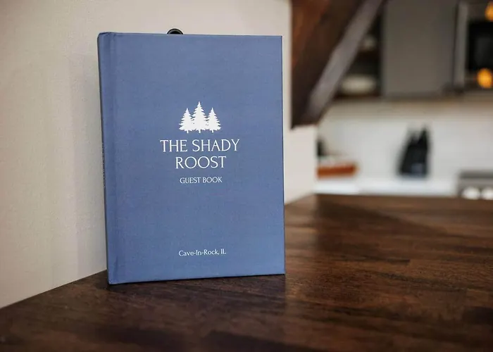 The Shady Roost | Cozy W/ Hot Tub & Fire Pit